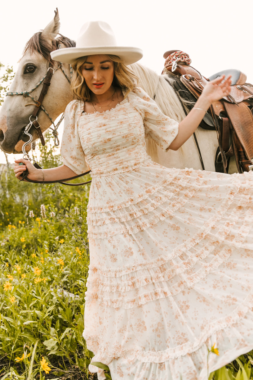 Aniston Dress in Cream – Ivy City Co