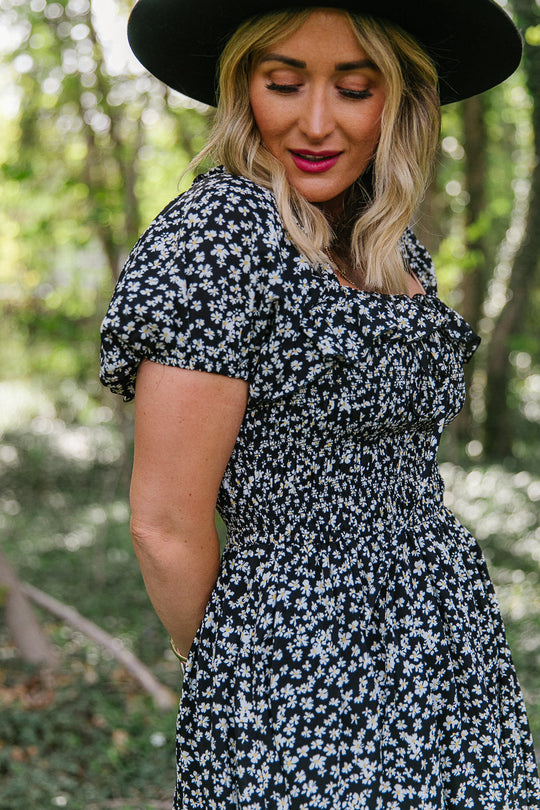 Rae Dress in Black Daisy