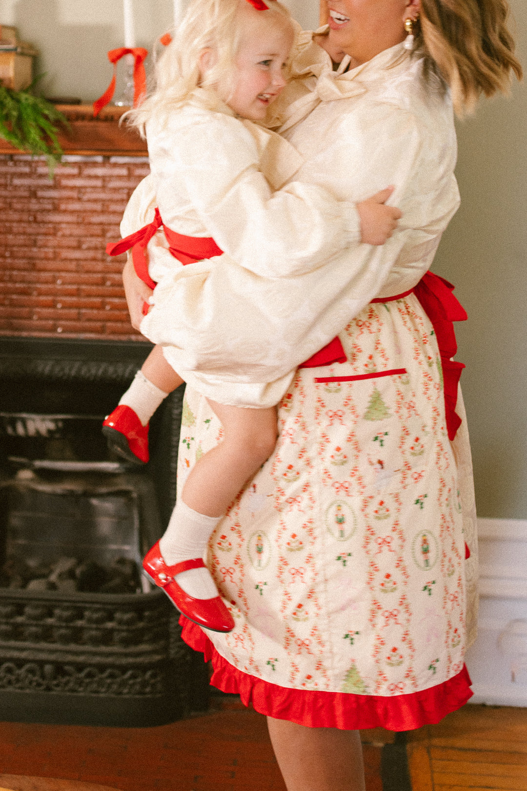 Ivy Half Apron in Yuletide Cotton