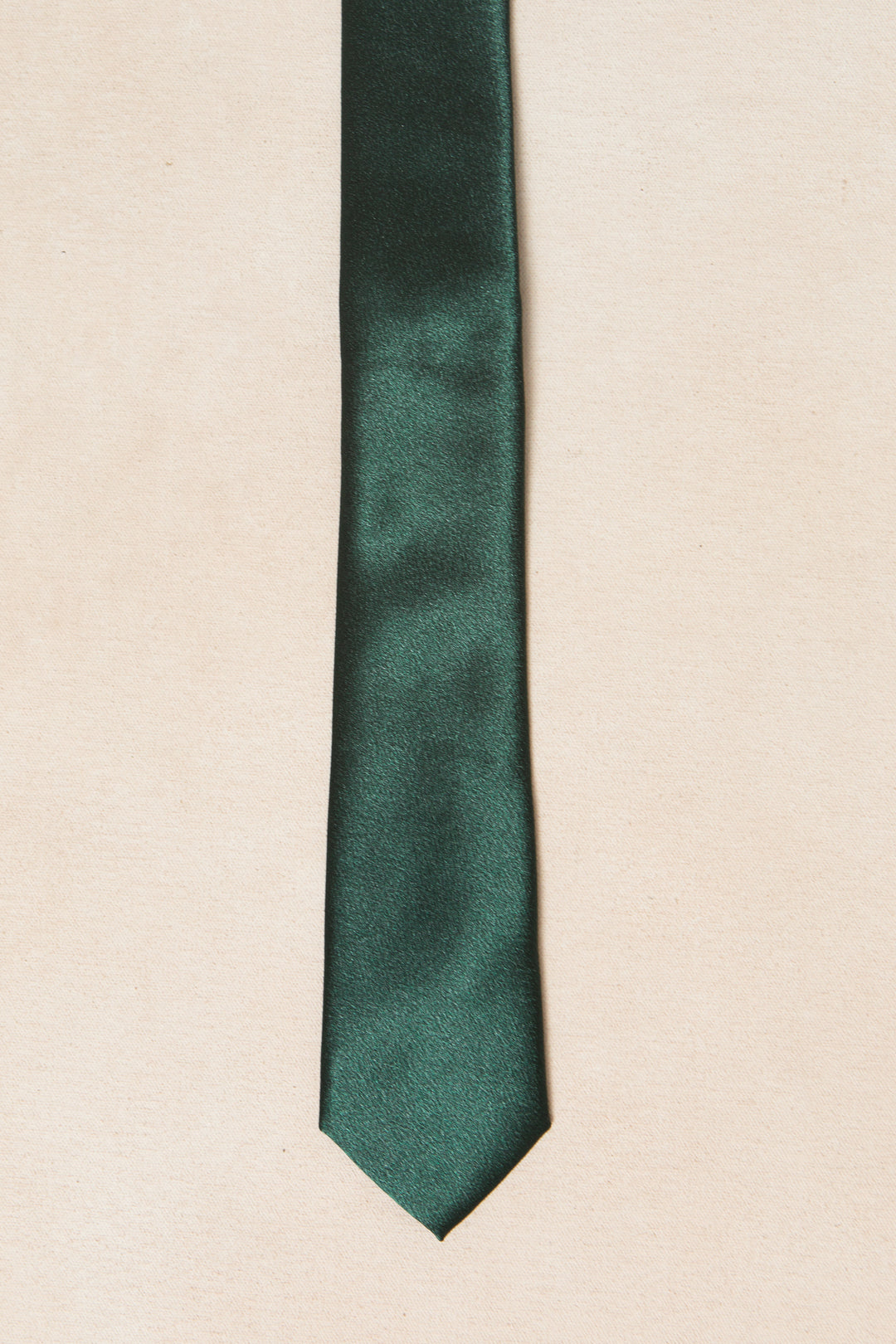 Mens Max Tie in Emerald Satin