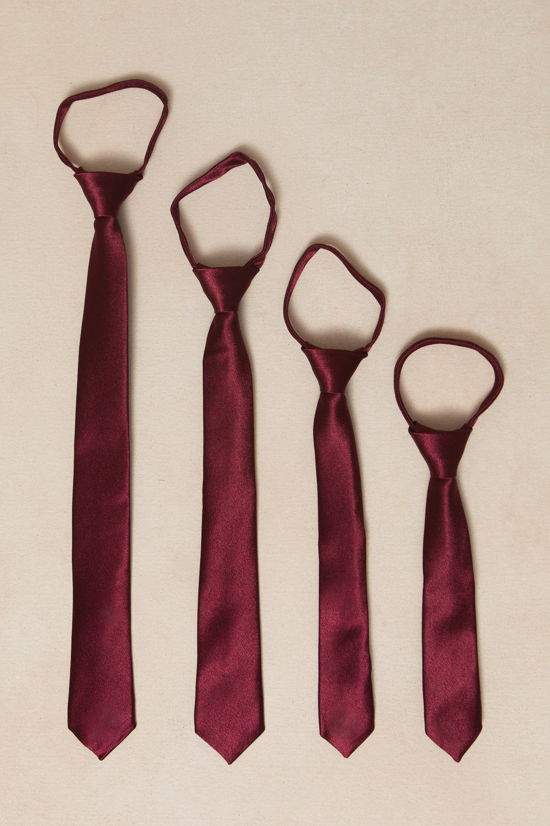 Boys Max Tie in Wine Satin