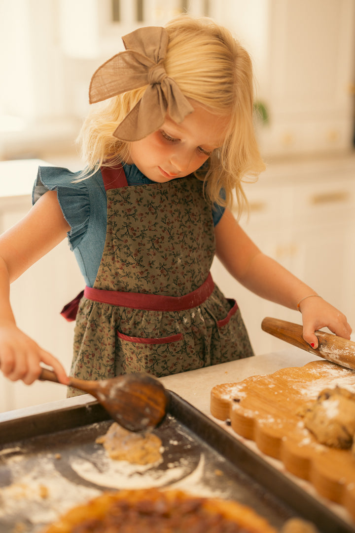 Mini Ivy Apron in Teagan Green Floral Cotton