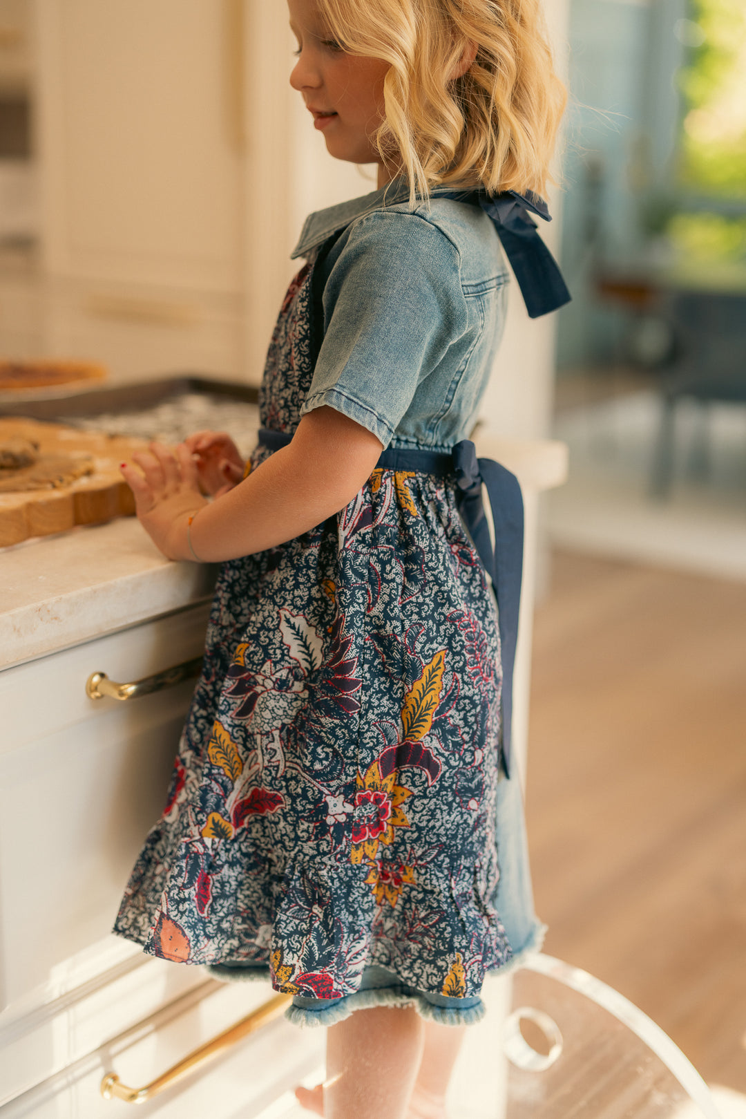 Mini Ivy Apron in Roselyn Navy Floral Cotton