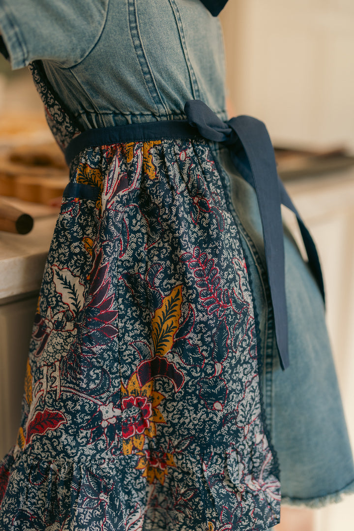 Mini Ivy Apron in Roselyn Navy Floral Cotton