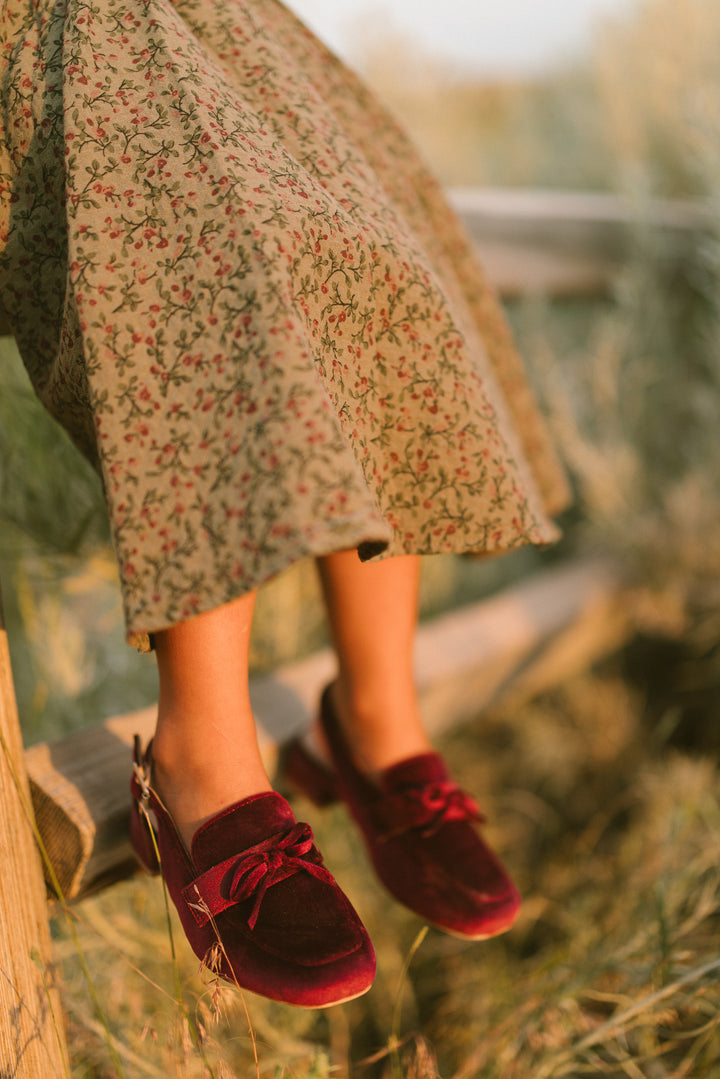 Mini Ivy Bow Loafer in Wine