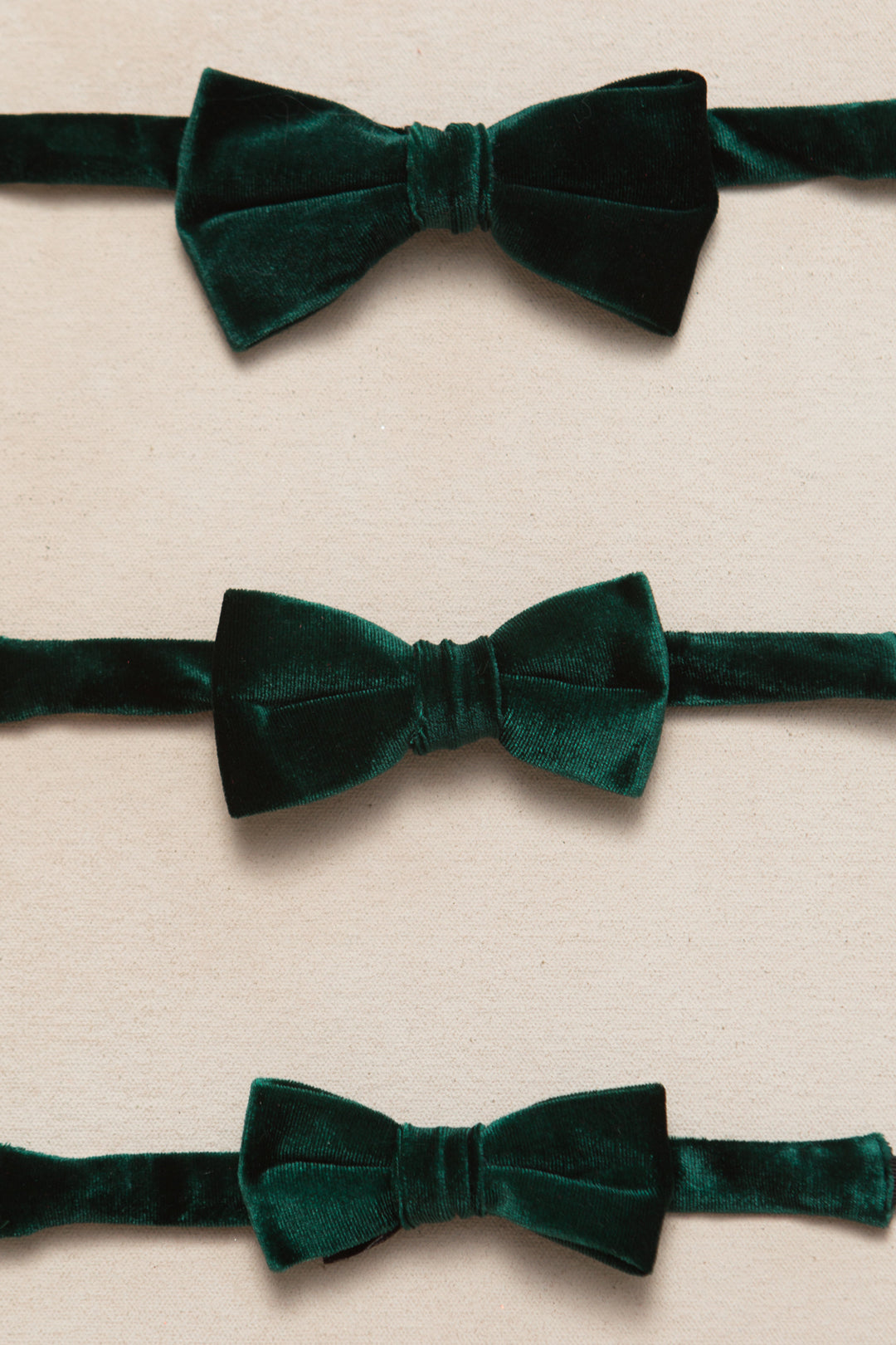 Bow Ties in Cleopatra Emerald Velvet