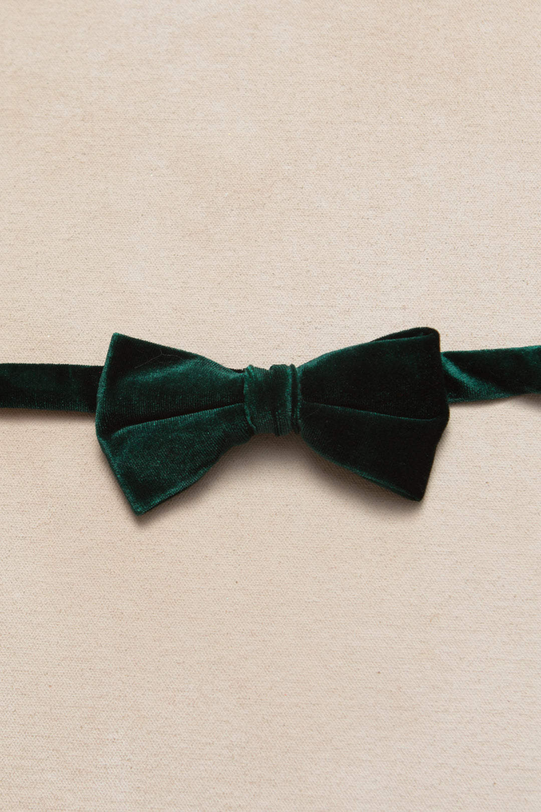 Bow Ties in Cleopatra Emerald Velvet