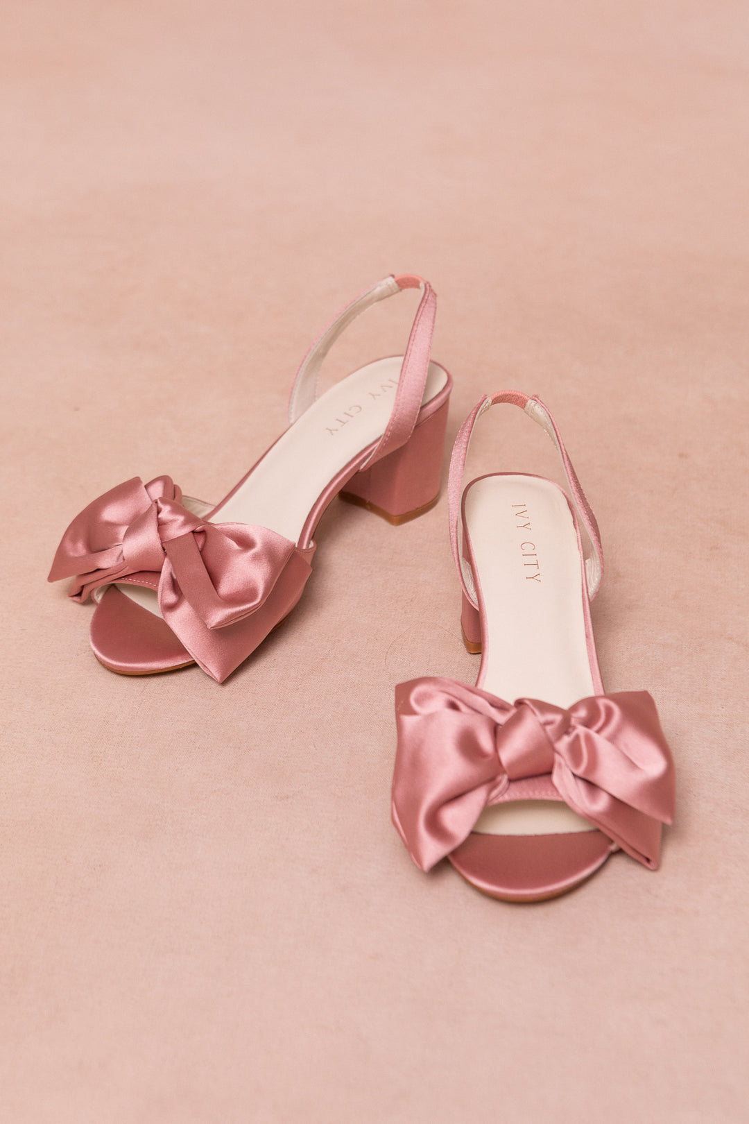 Ivy Bow Heel in Pink Satin