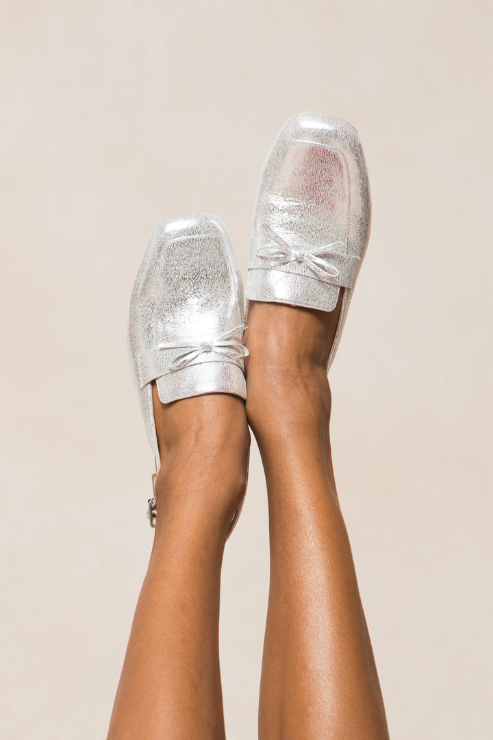 Ivy Bow Loafer in Silver