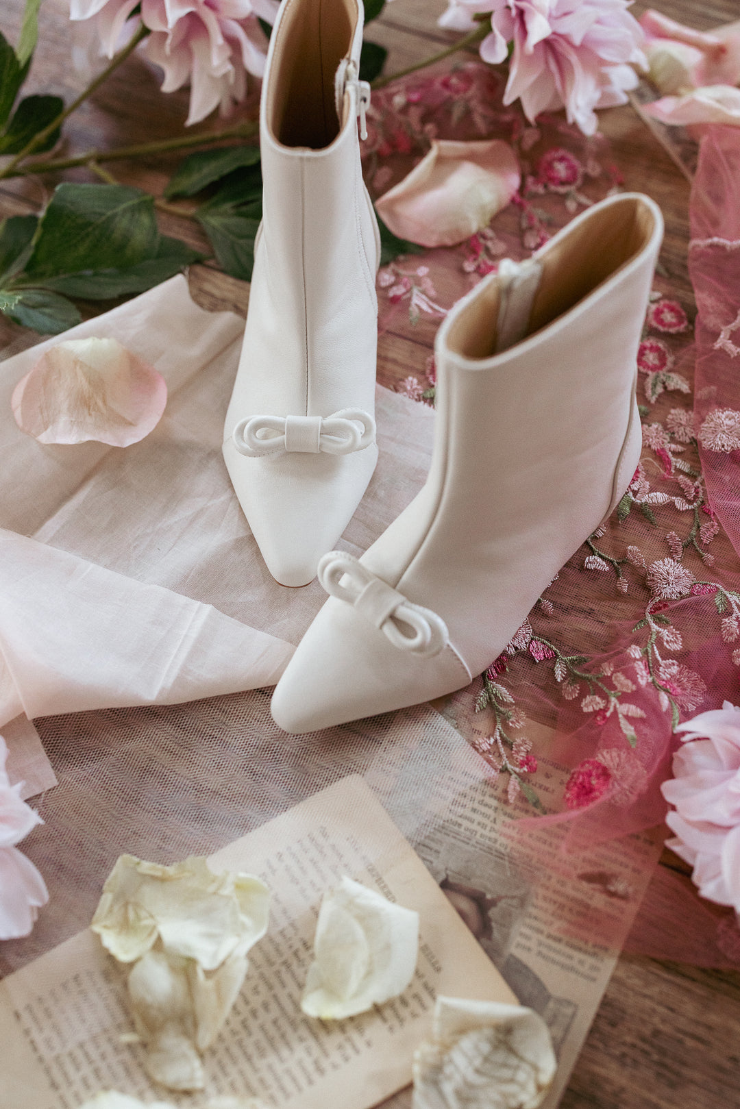 Mini Ivy Bow Ankle Boot in White