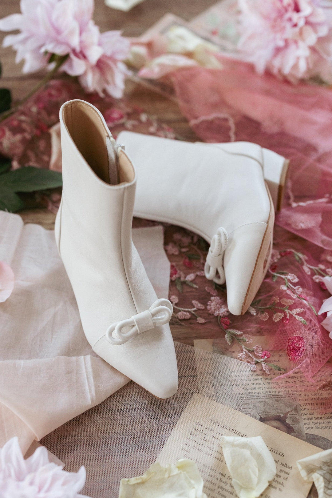 Mini Ivy Bow Ankle Boot in White