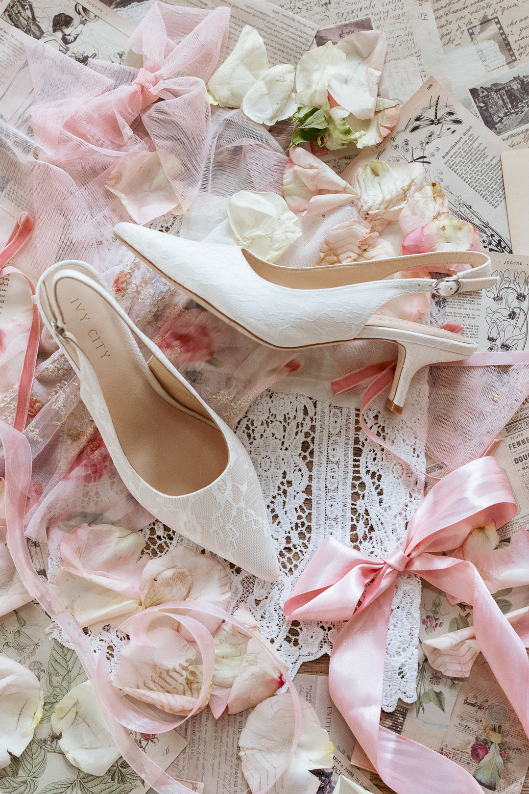 Ivy Lace Kitten Heel in White