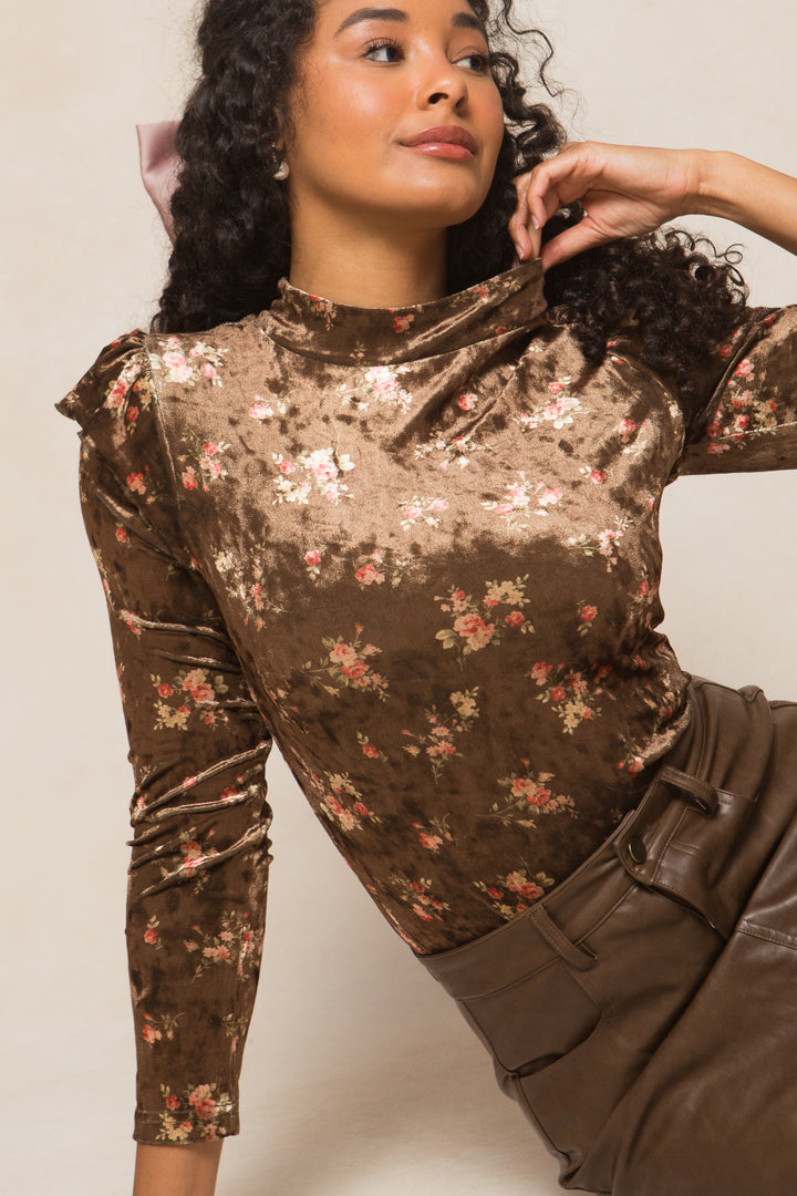 La La Lady Top in Brown Floral