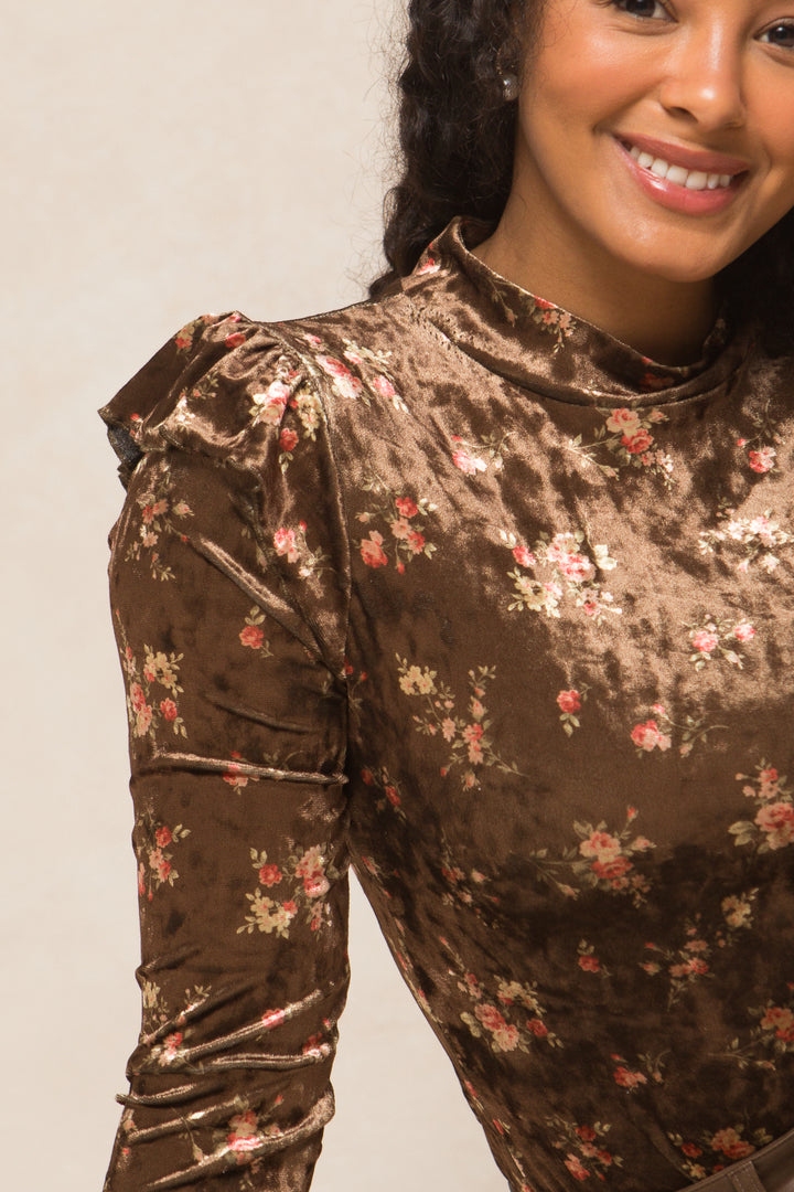 La La Lady Top in Brown Floral