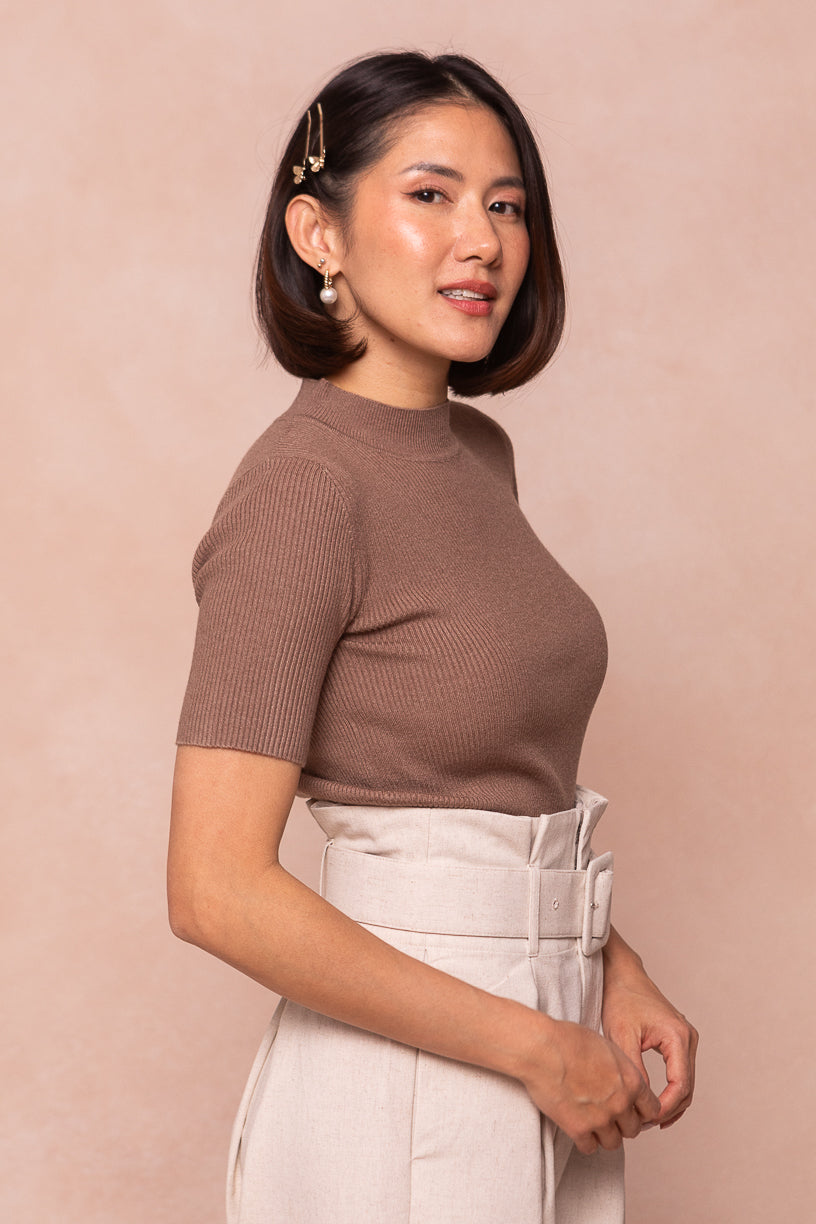 Lexie Short Sleeve Top in Taupe