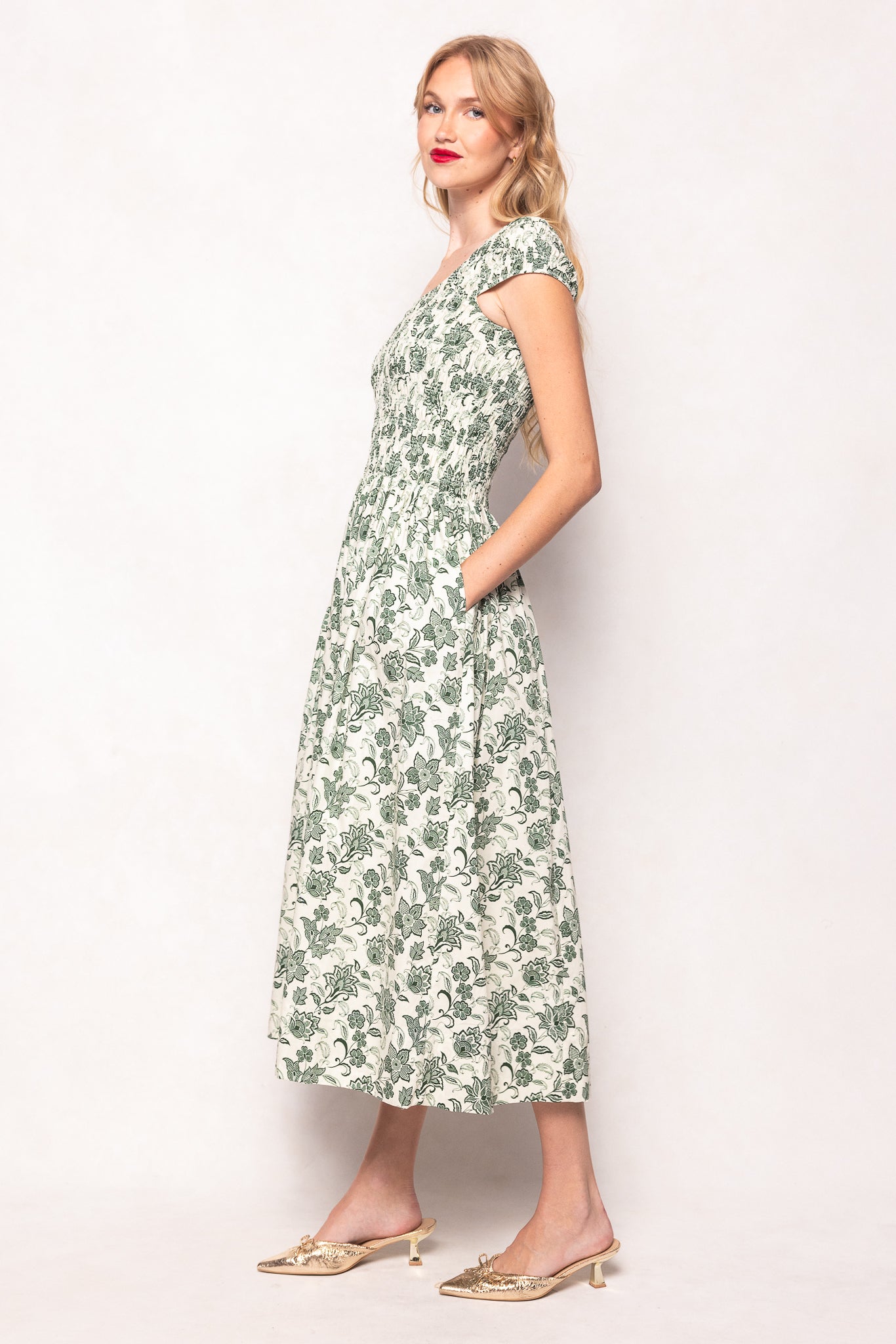 Marlow Cap Sleeve Dress in Vintage Sage Bloom – Ivy City Co