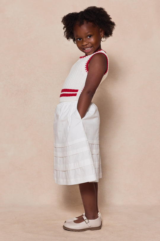 ivory dress with red shoes , all dresses vintage // veils @larcabarcelona & @averylillywhite // red shoes @remixvintageshoes , #vintagebride #bridetobe #weddingweekend #1950sfashion weddinginspo