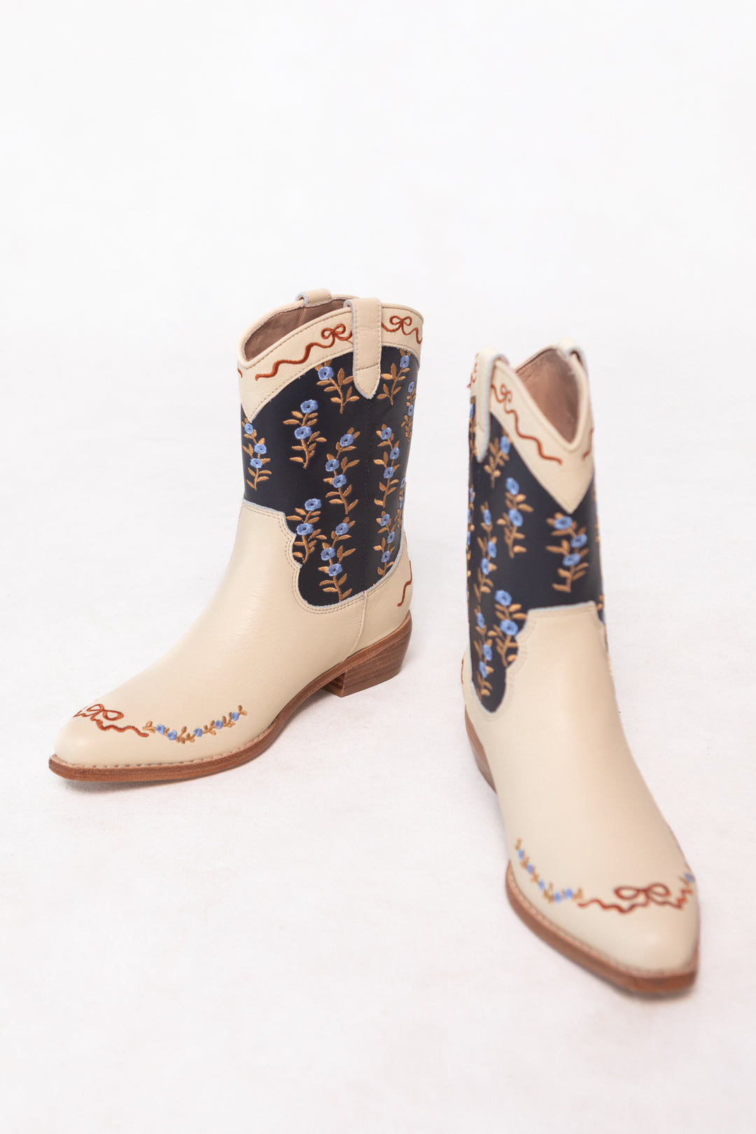 Mini Rosemary Cowgirl Boots in Cream & Navy