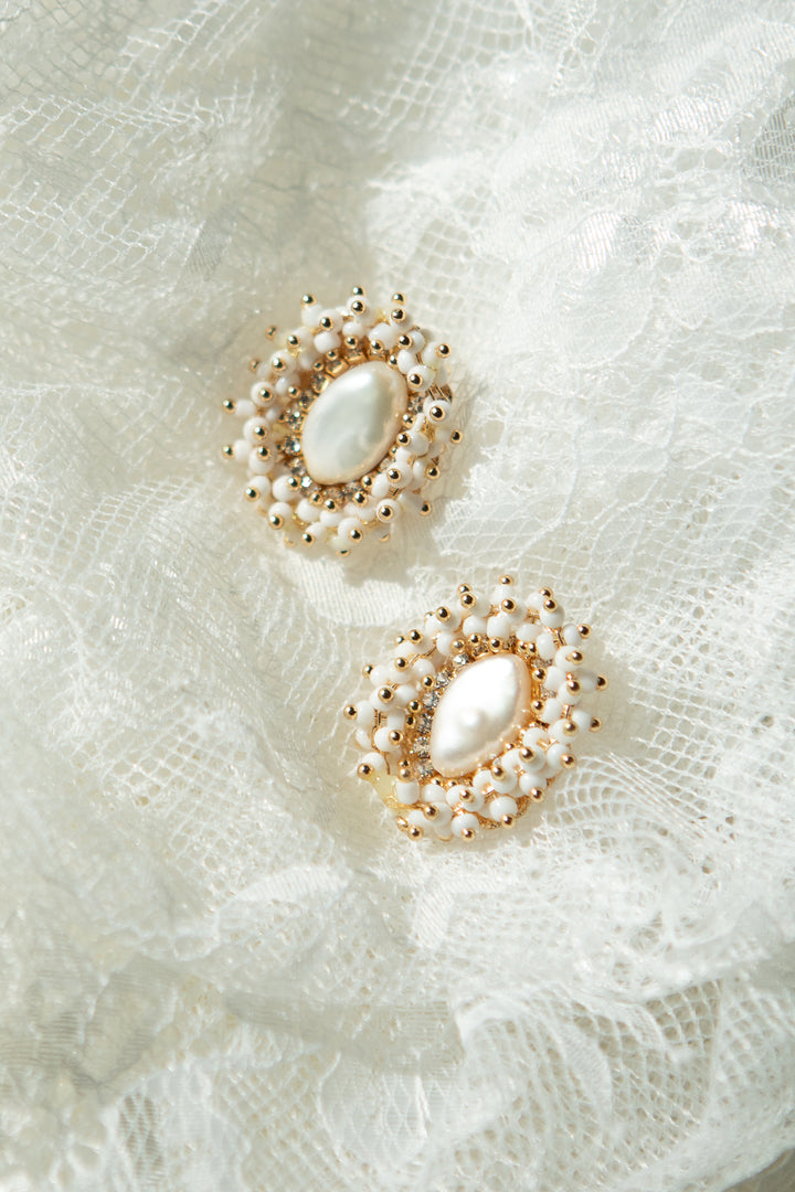 Oval Ball Frame Earrings