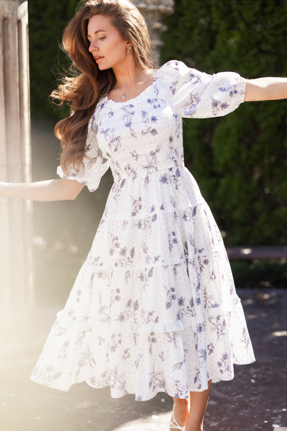 Roselyn Dress in Blue Enchanted Floral – Ivy City Co