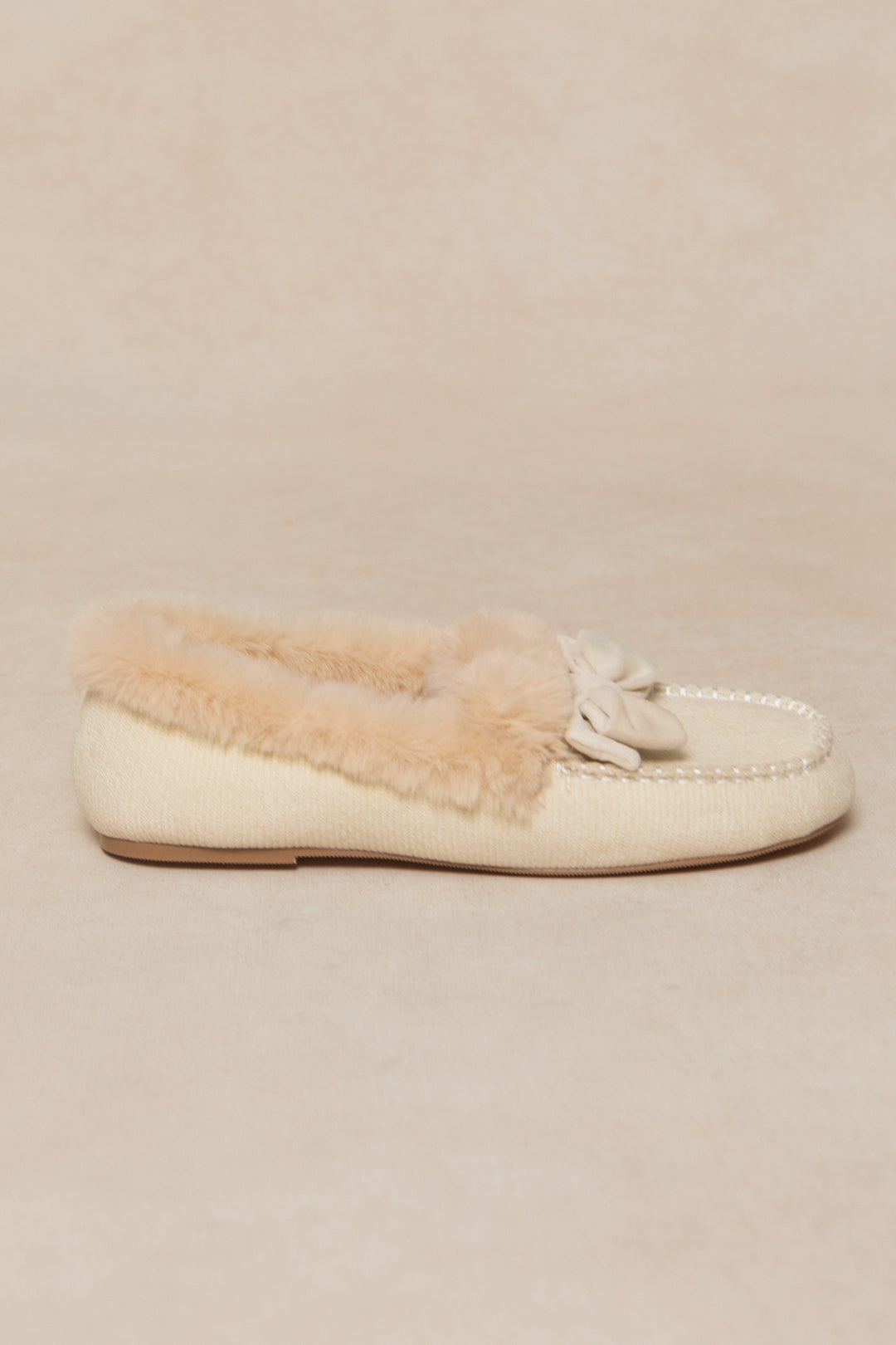 Ivy Bow Slippers in Cream