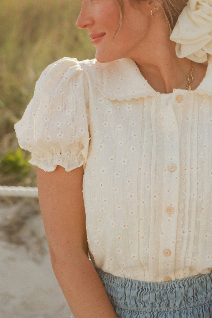 Sophia Blouse in Daisy Print