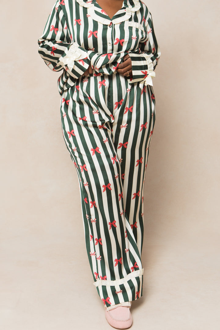 Sylvia Pajama Set in Bows and Stripes