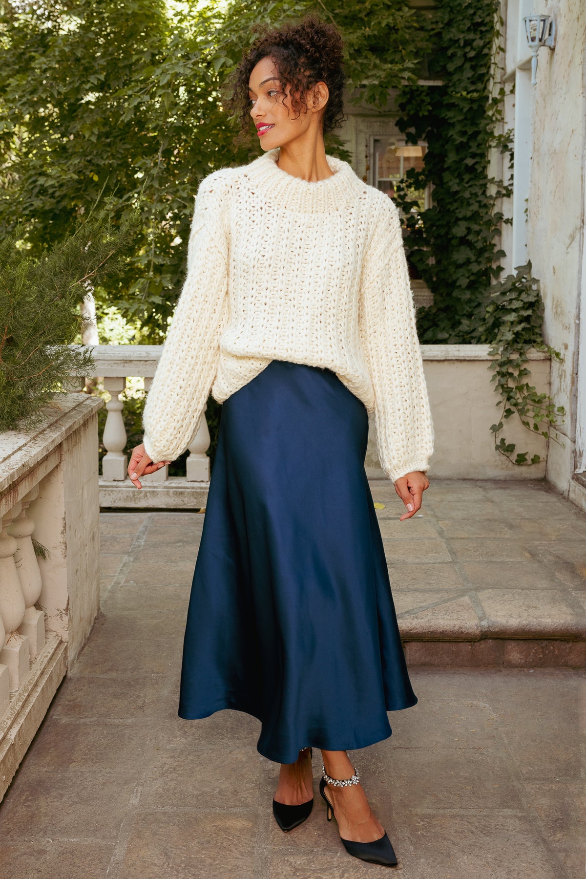 Tiff Skirt in Navy Satin – Ivy City Co
