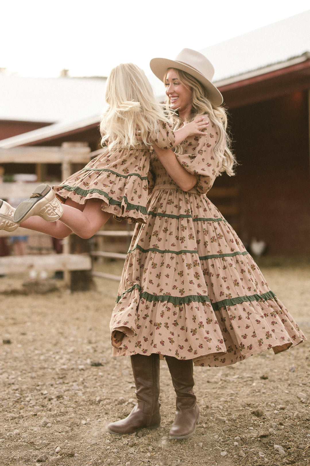 Mini Roselyn Dress in Tan Floral