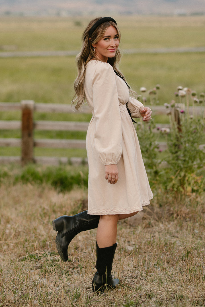 Fallon Dress in Oatmeal