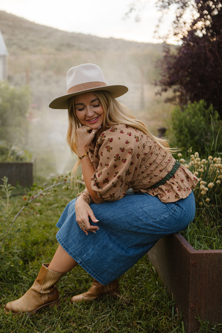 Roselyn Top in Tan Floral