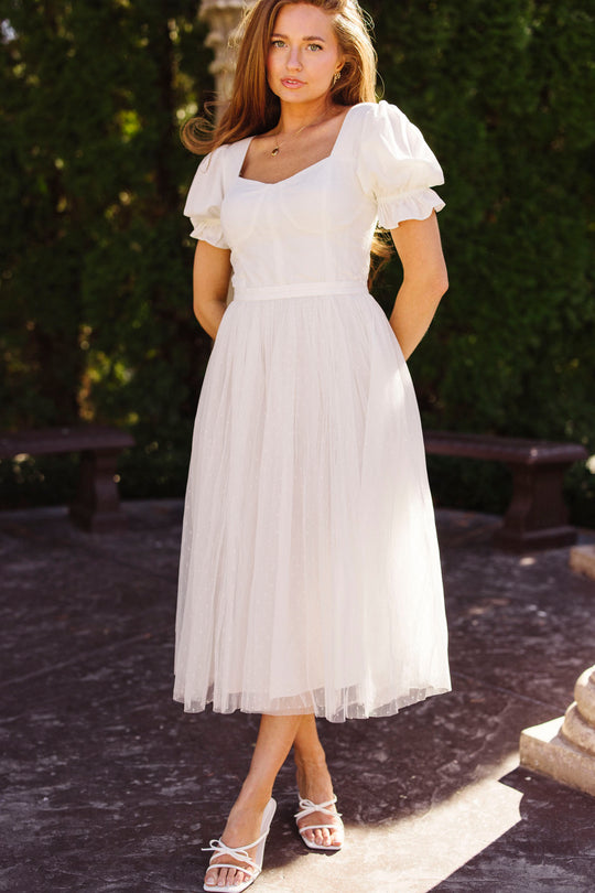 Ballerina Dress in White 20W Ballerina Dress in White 20W