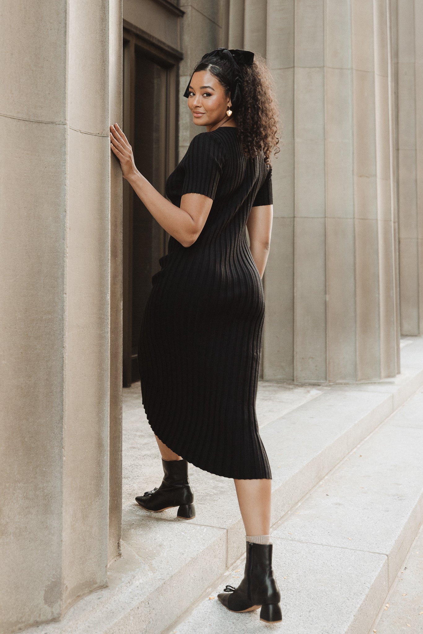 Alexa Dress in Black – Ivy City Co