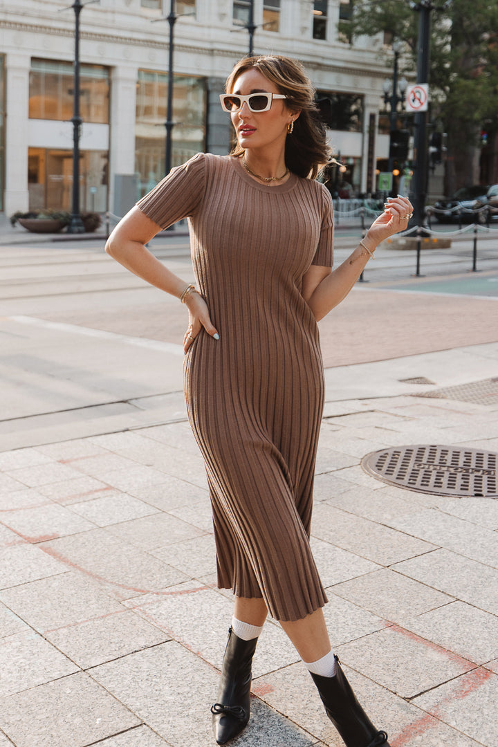 Alexa Dress in Taupe