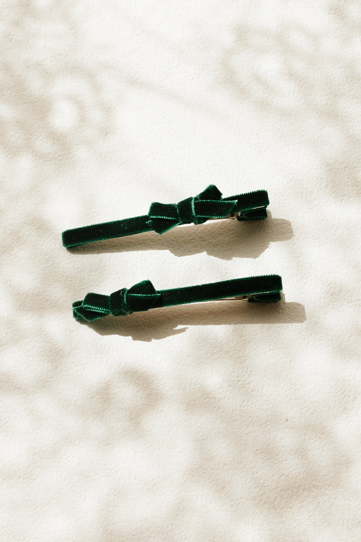 Green Velvet Flat Clip