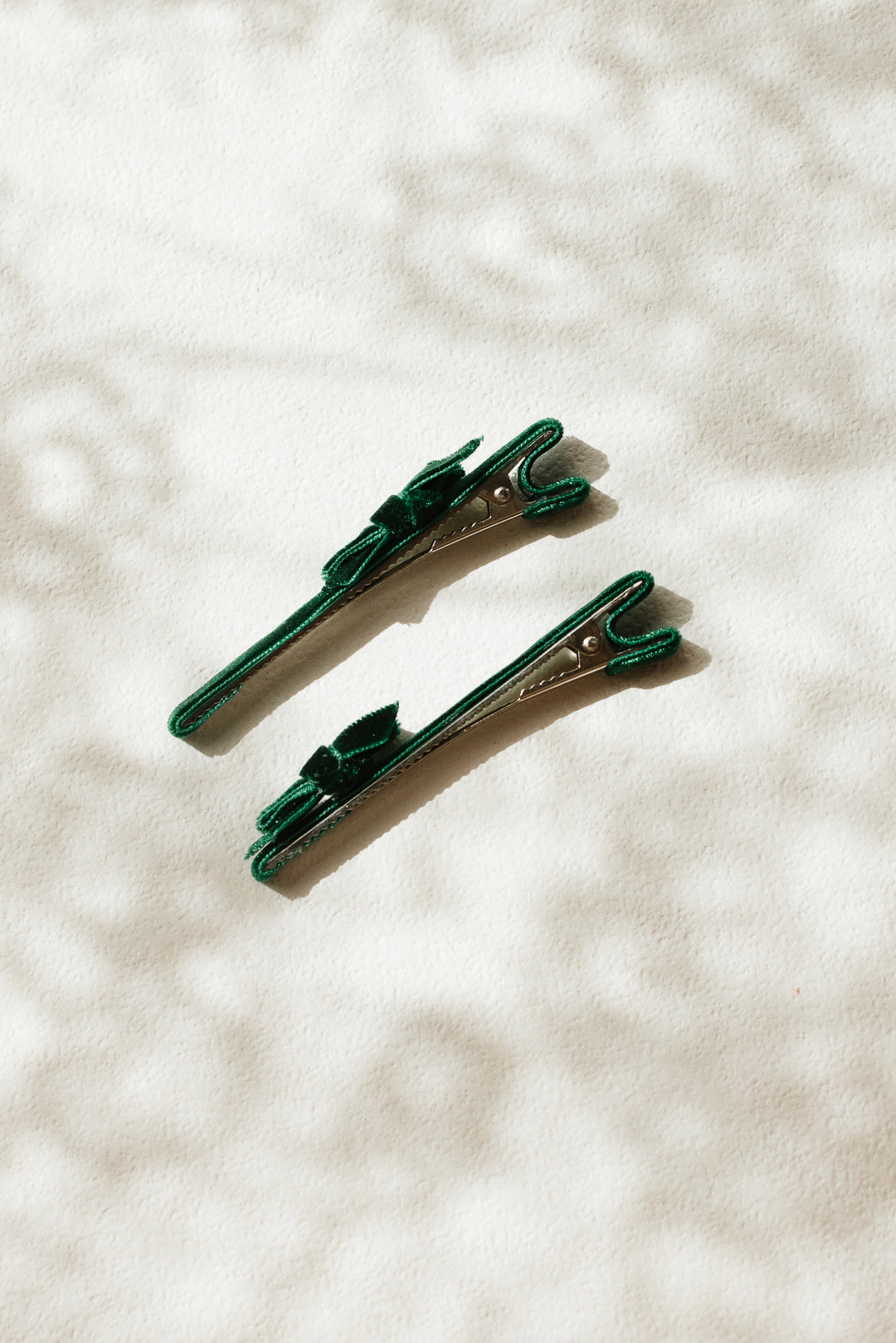 Green Velvet Flat Clip