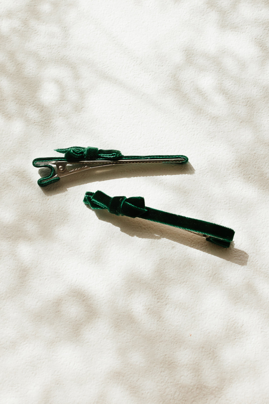 Green Velvet Flat Clip