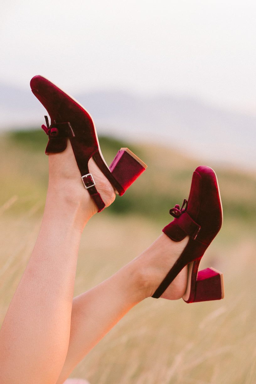 Ivy Bow Loafer in Wine