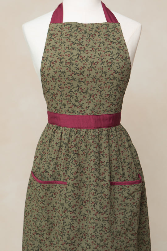 Ivy Apron in Teagan Green Floral Cotton