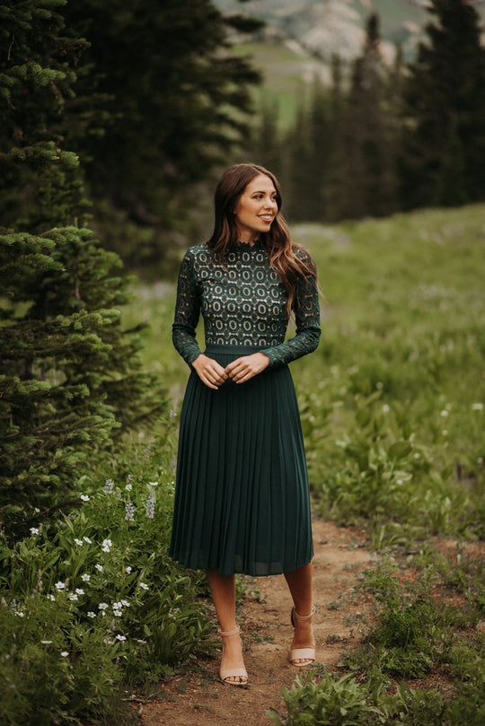 Arabella Lace Dress in Hunter Green
