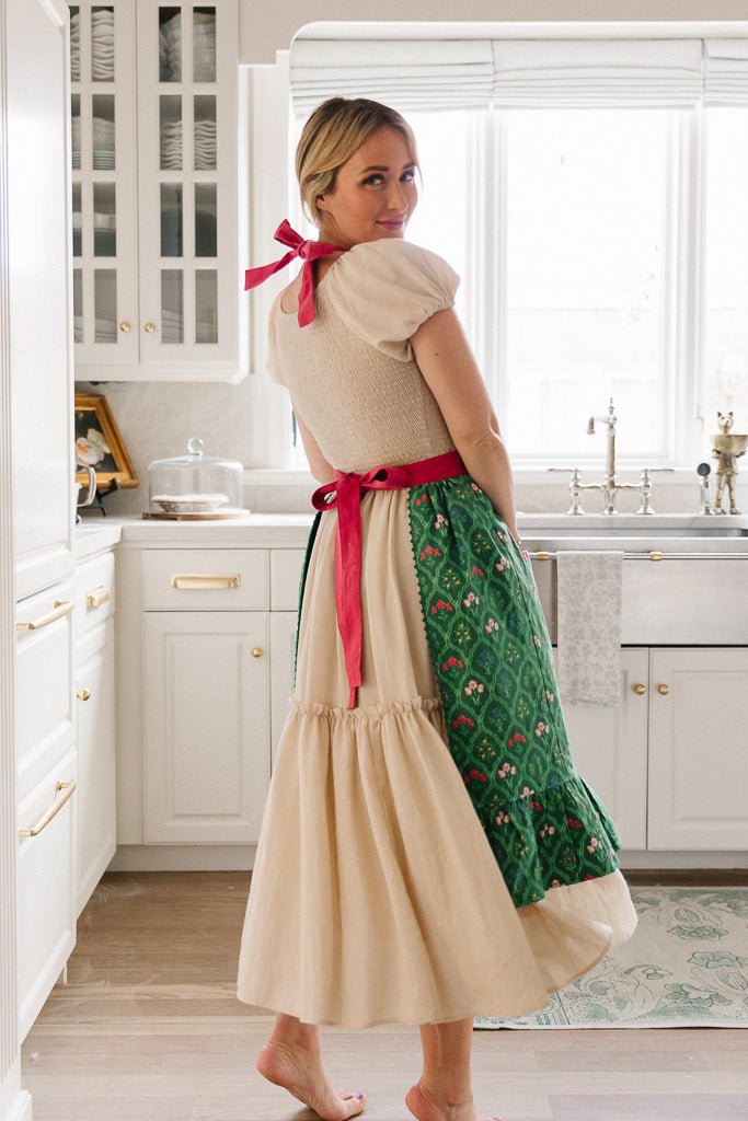 Ivy Apron in Green Mughal Tile-Adult