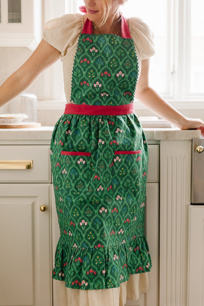 Ivy Apron in Green Mughal Tile-Adult