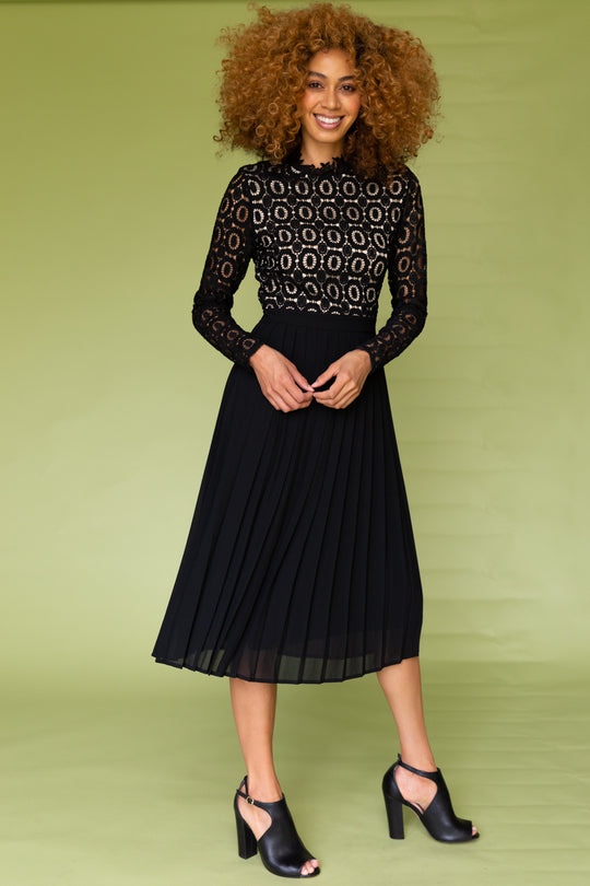 Arabella Lace Dress in Black
